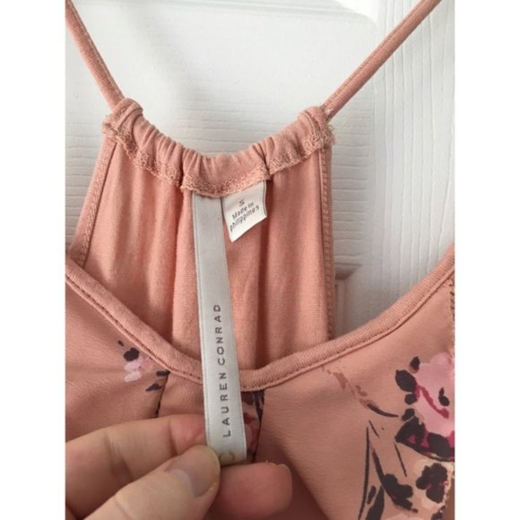 LC Floral Ruffle Dressy Tank Top - Picture 3 of 4